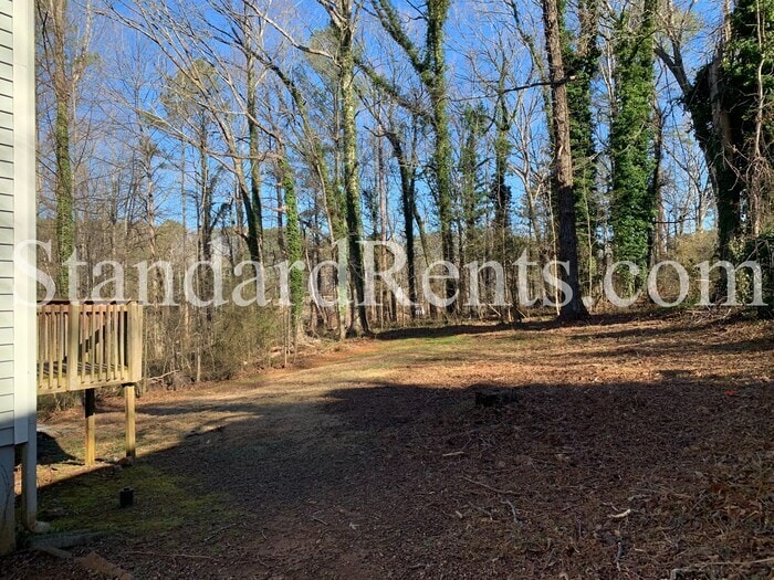 Building Photo - 5202 Selene Dr