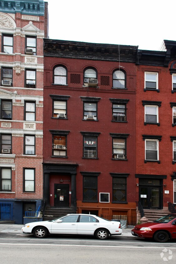 Building Photo - 249 E Broadway