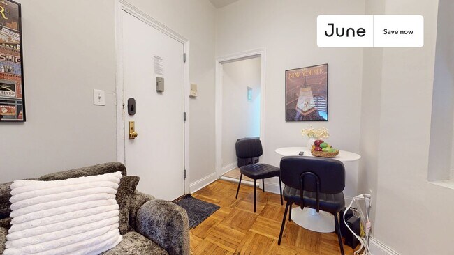 Photo - 715 E 5th St Apartment