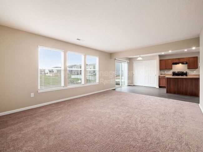 Building Photo - 7449 Sugarbark Dr