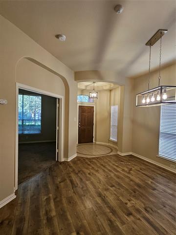 Building Photo - 4948 Paddock Dr