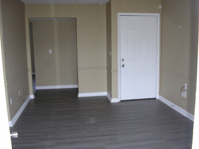 Foto del edificio - 1721 Highland Way