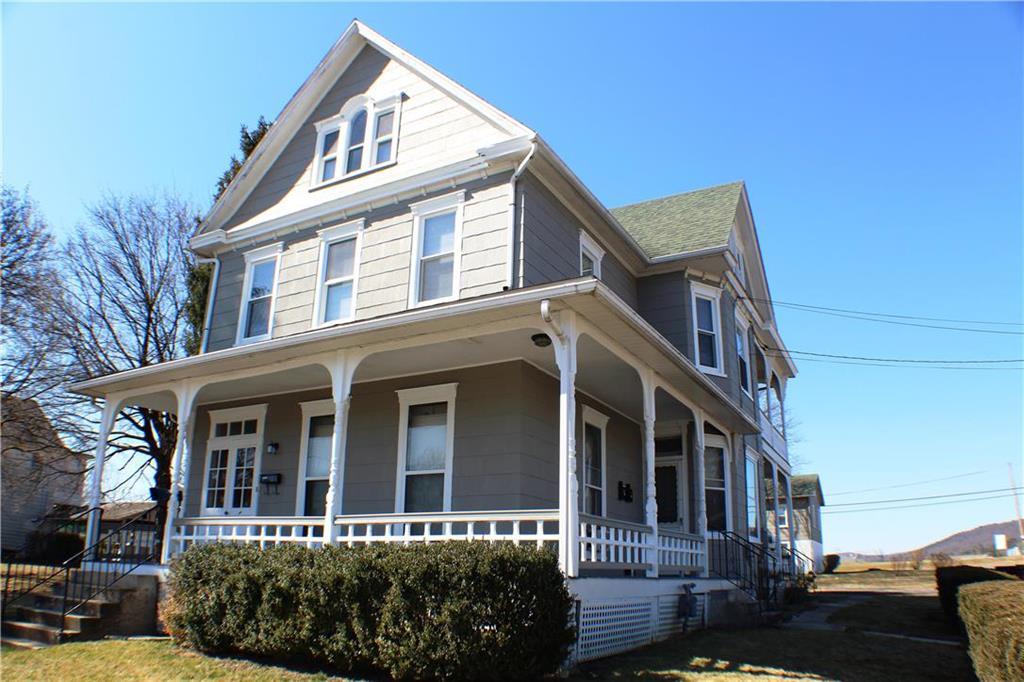 300 S 9th St Unit 2 (2nd Fl), Lehighton, PA 18235 Room for Rent in