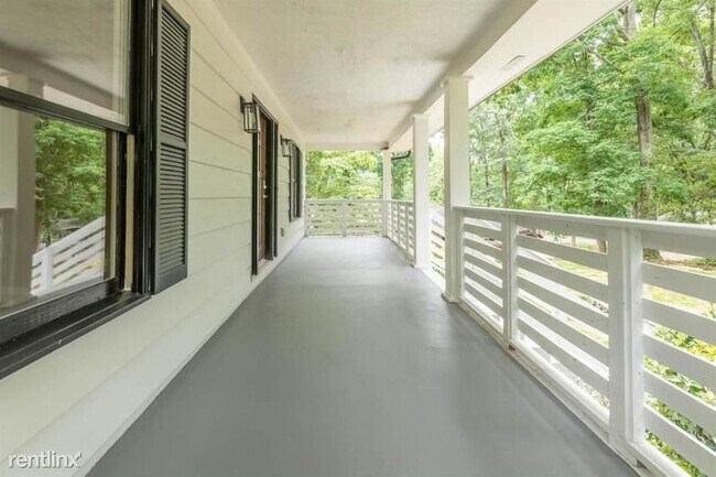Building Photo - 5 br, 4 bath House - 528 Dorsey Circle SW ...