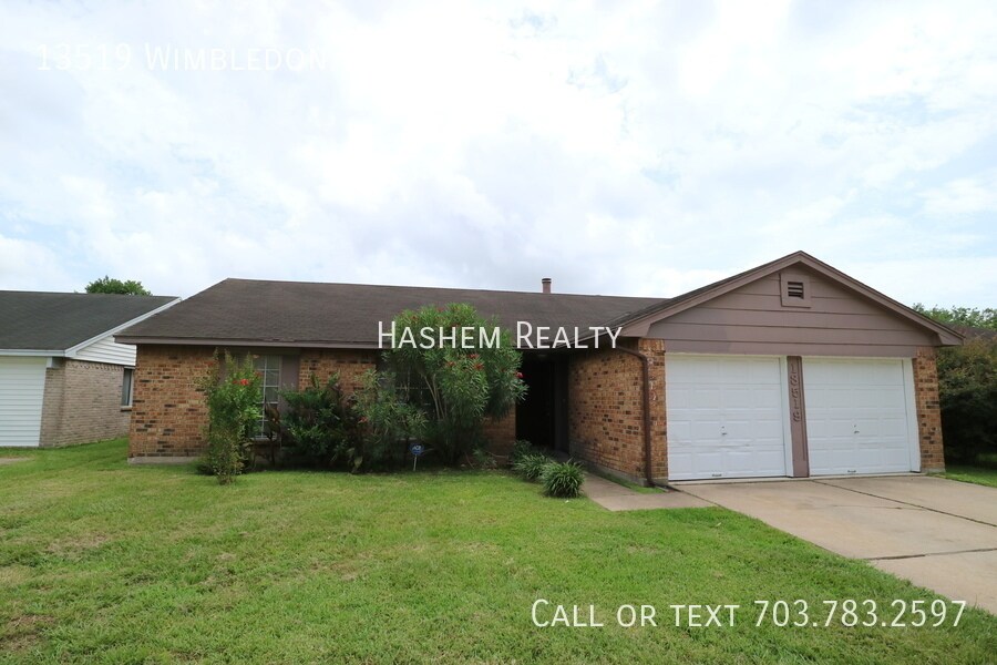 Primary Photo - Cozy 3 bedroom 2 bath home available early...