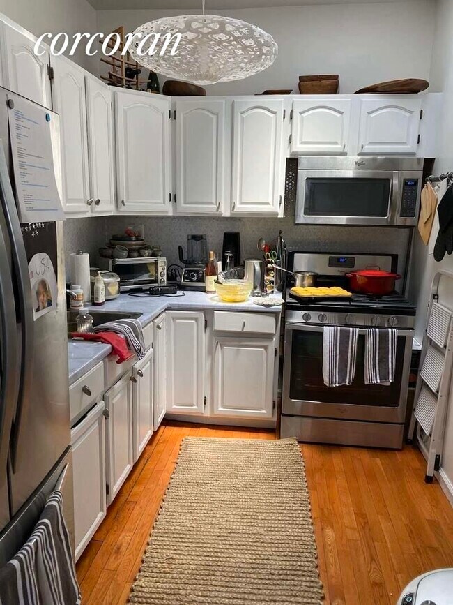 Foto del edificio - 21 W 121st St