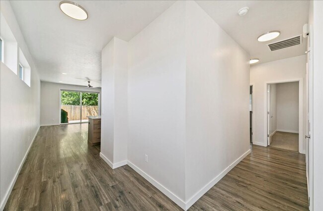 Foto del edificio - West Boise Bungalow with Modern Upgrades &...