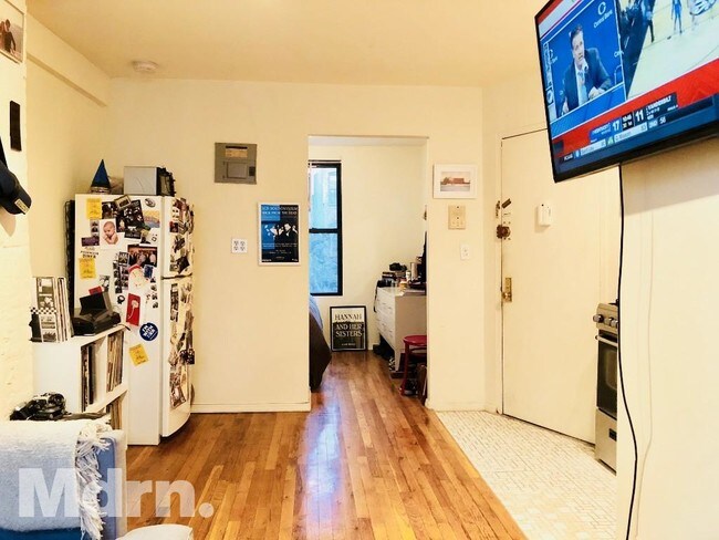 Foto del edificio - 440 E 9th St