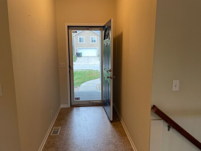 Foto del edificio - Great Ranch for rent in Millard!