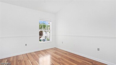 Building Photo - 880 Hampton Cir