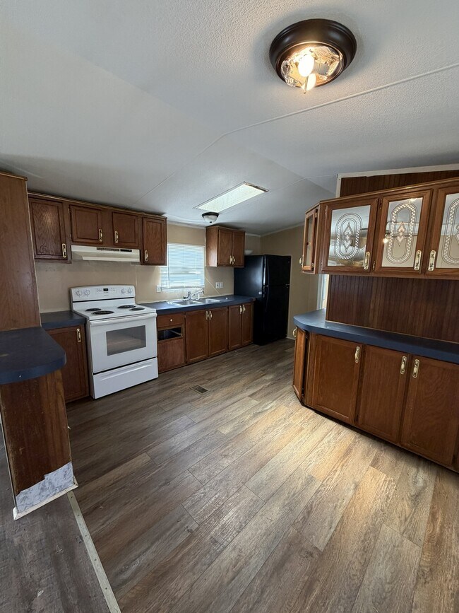 Foto del edificio - 97 Connector Rd