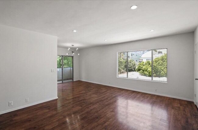 Foto del edificio - 617 N Sweetzer Ave. West Hollywood, CA 90048