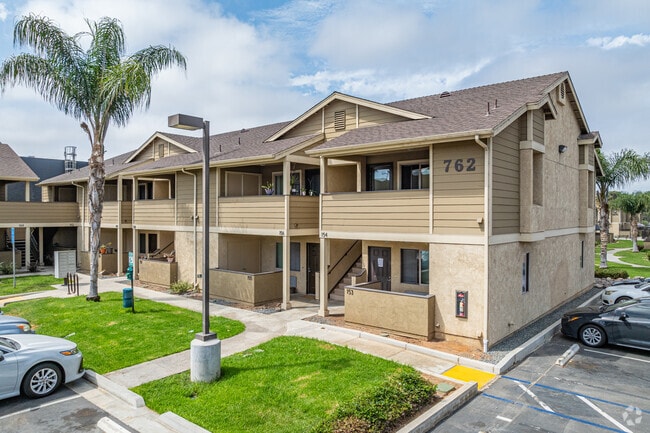 Building Photo - Welcome to Pacific Point!