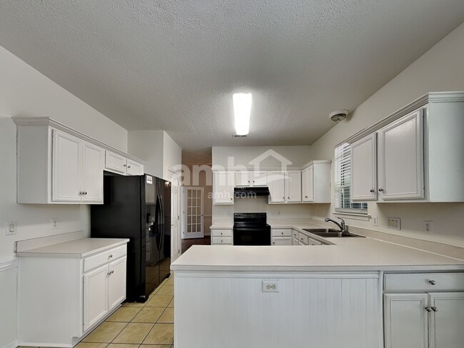 Building Photo - 14701 Pomerol Ln