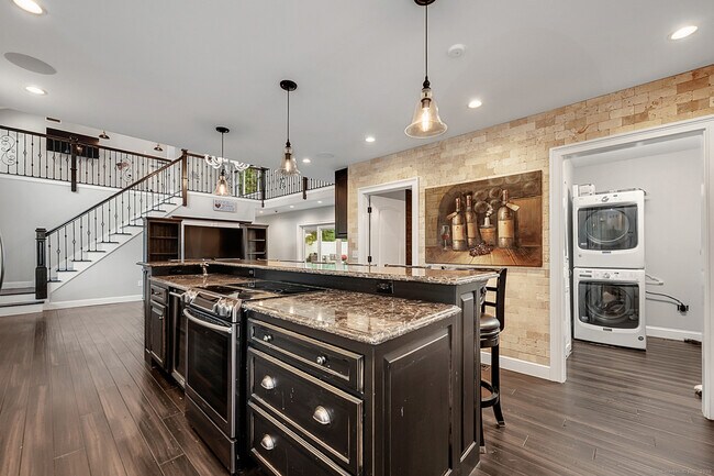 Building Photo - 46 West St