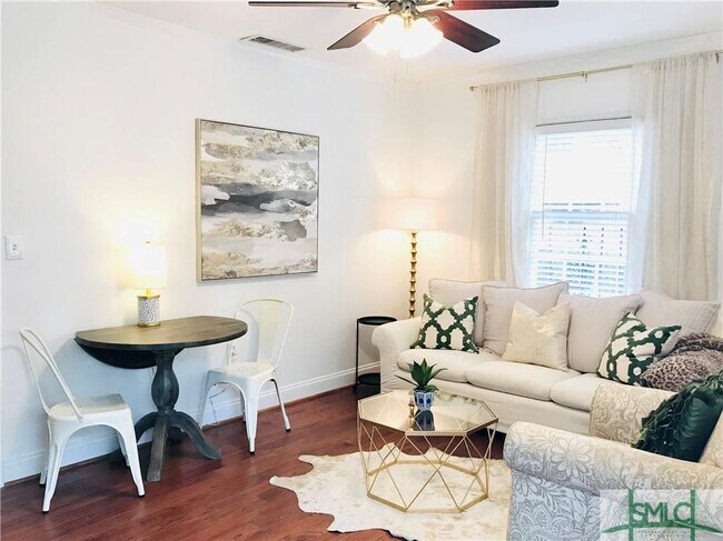 Foto del edificio - 217 W Taylor St