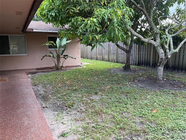 Foto del edificio - 5800 NW 15th St