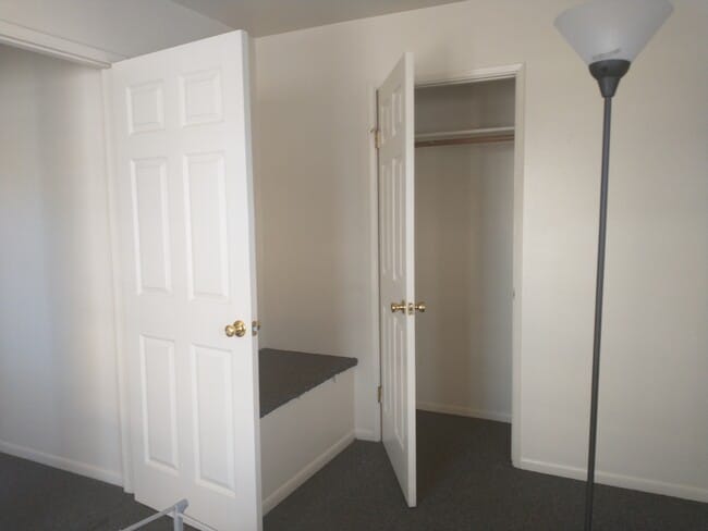 Building Photo - 1329 W 29th St