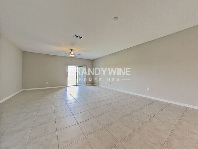 Building Photo - Beautiful 3BR in Resort-style Community! C...