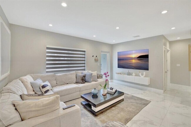 Foto del edificio - 828 SW 15th St