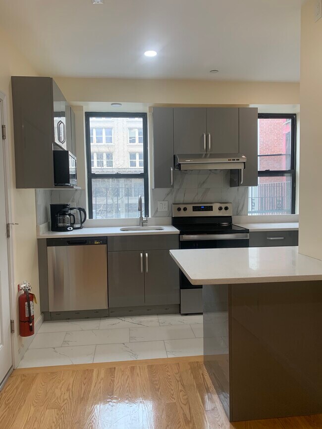 Foto del edificio - 16 Hudson St