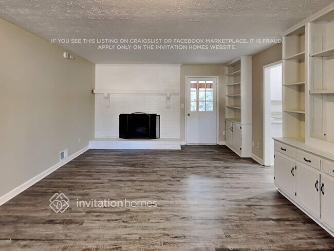 Building Photo - 3930 Grove Trail