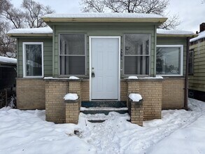 Building Photo - 575 Durbin St