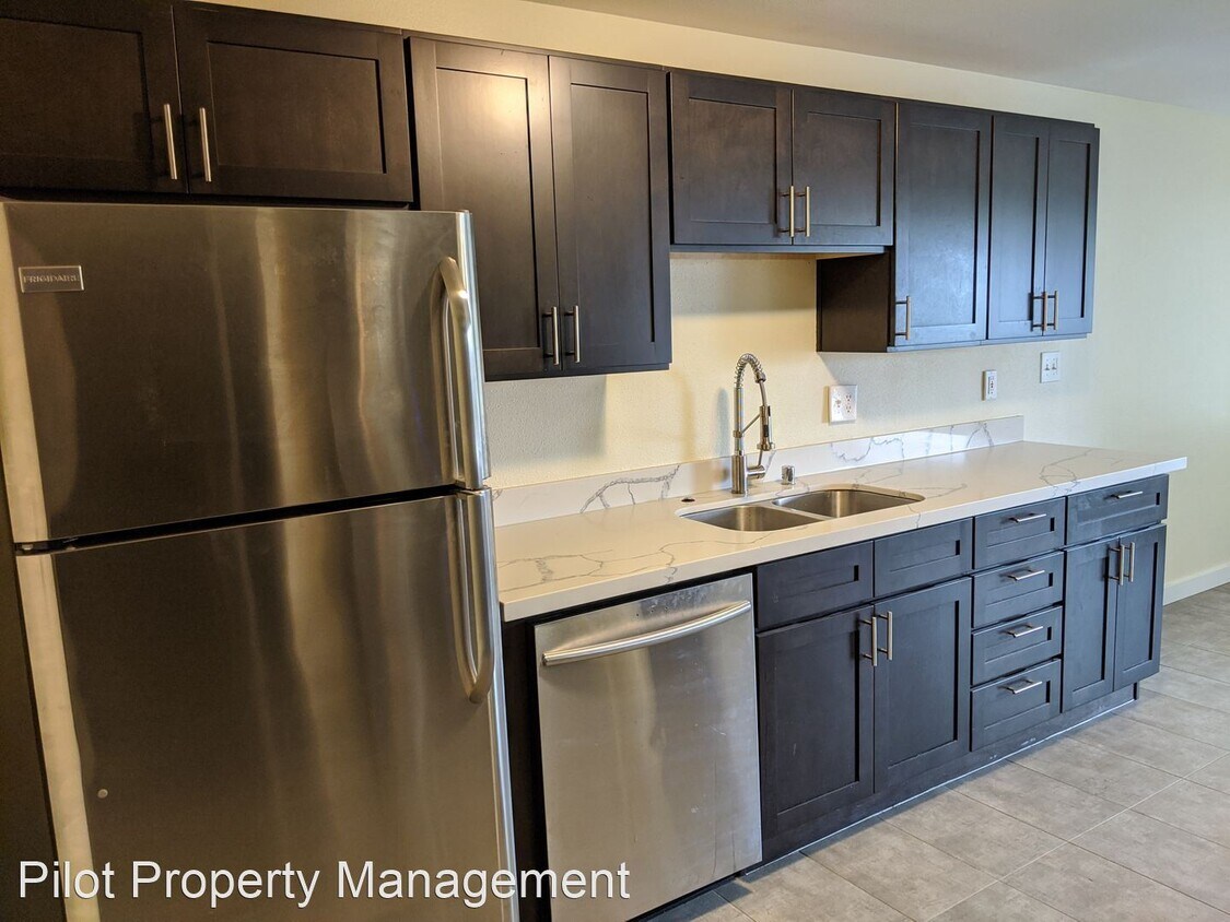 Foto principal - 922 N 85th St