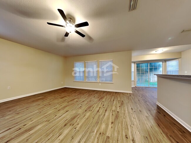 Foto del edificio - 1433 Heather Ct