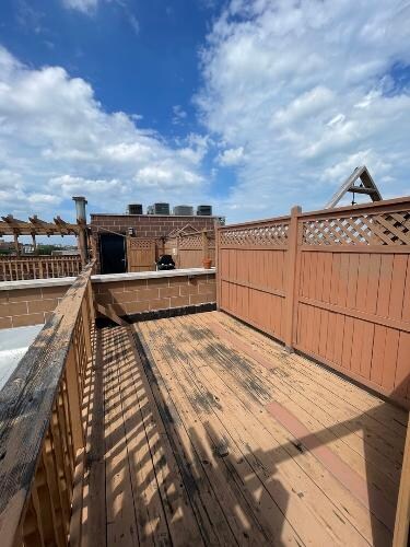 Foto del edificio - 1451 N Ashland Ave