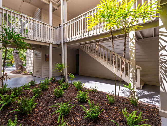 Building Photo - 2228 Bahia Vista St