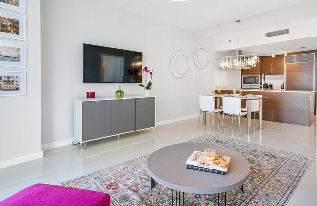 Building Photo - 485 Brickell Ave