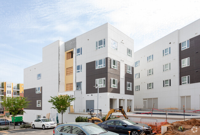 Building Photo - 104 Ashe