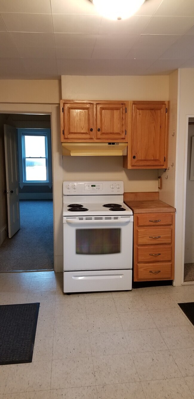 Cocina - 24 E Main St