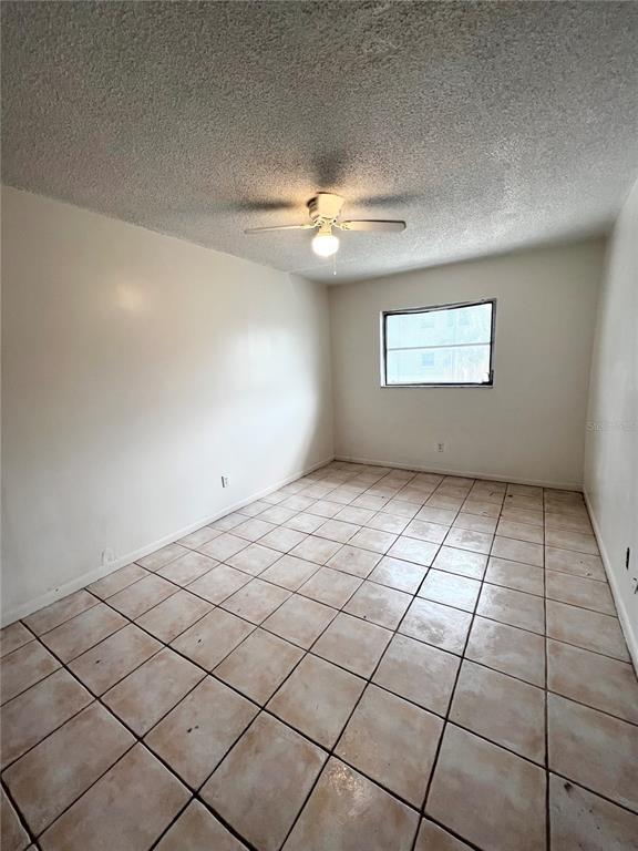 Foto del edificio - 116 Southwest Jefferson Cir N