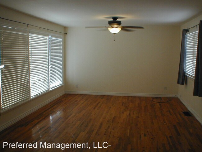 Building Photo - 3 br, 2 bath House - 1502 Willow Drive