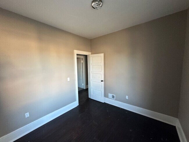 Foto del edificio - 2516-2518 N 12th St. (Duplex)