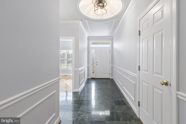 Building Photo - 1725 Gatehouse Ct