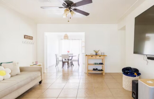 Foto del edificio - 811 N 28th St