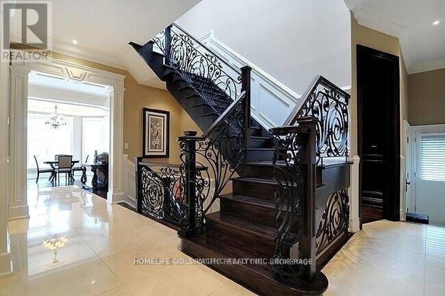 Building Photo - 187 Byng Ave