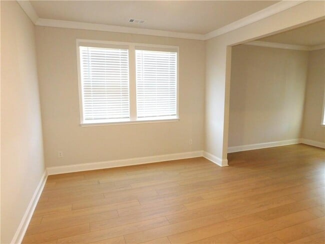 Building Photo - 930 Elderberry Ct