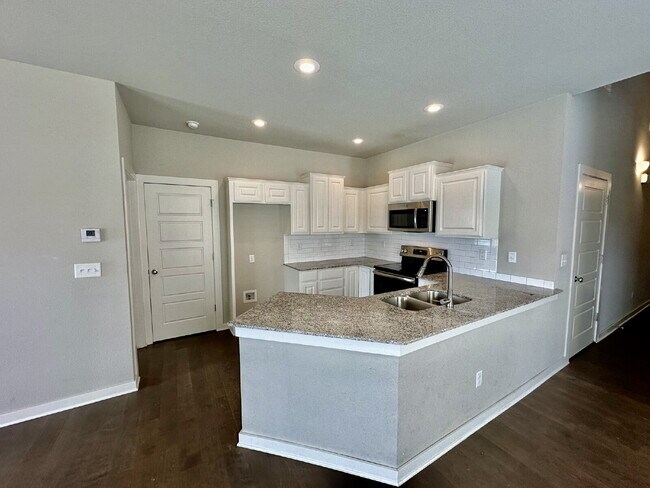 Foto del edificio - 3913 SW Peachwood Dr