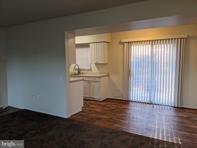Foto del edificio - 2404 Ferrell Ct