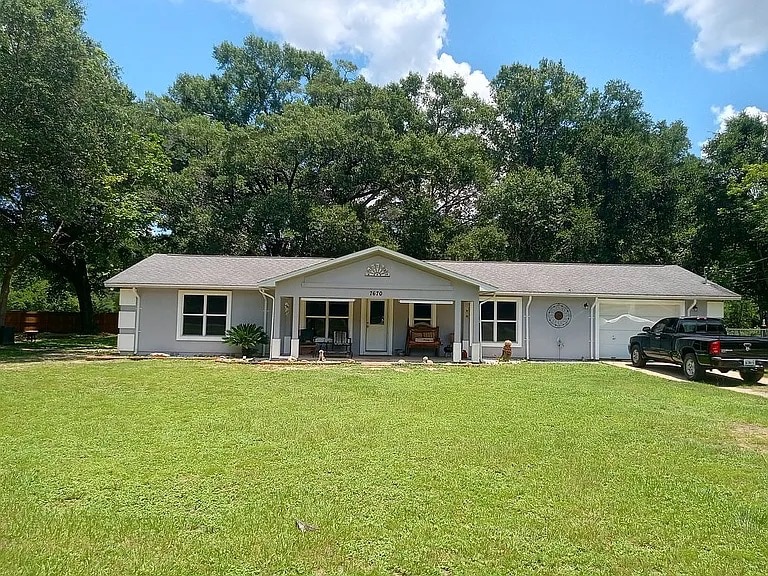 Primary Photo - 7670 Whiting Field Cir