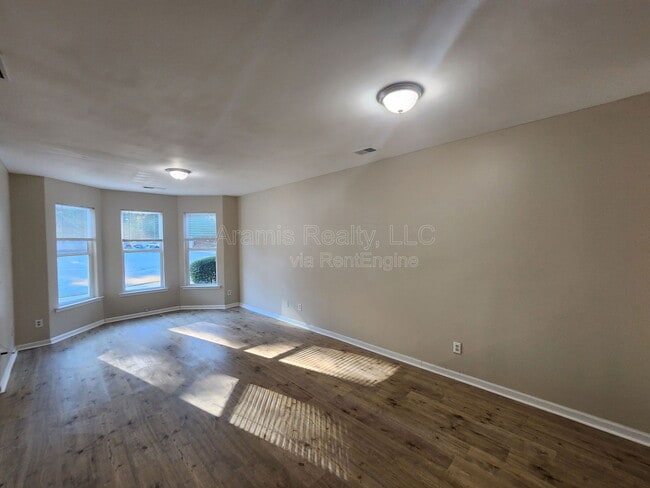 Building Photo - 2284 Coach Way