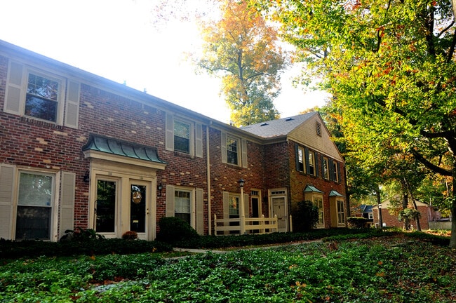 Home Entrance - 135 Stafford Dr