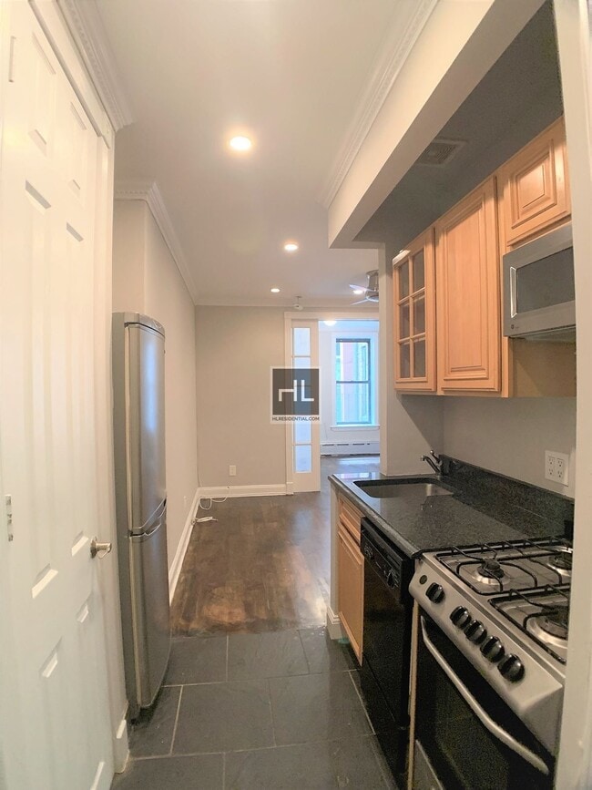 Building Photo - CHRISTOPHER ST.