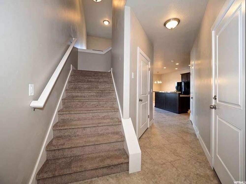 Building Photo - 11822 Cedar Valley Dr