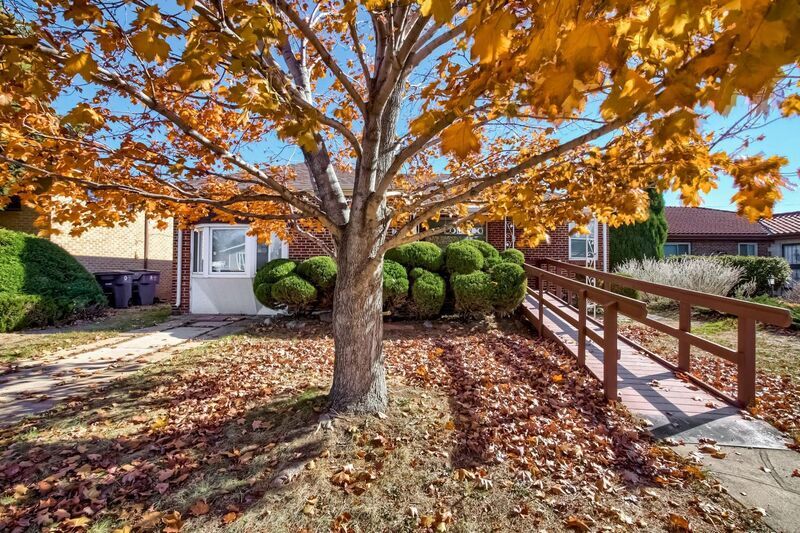 Primary Photo - 1582 Winona Ct