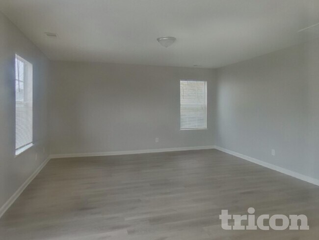 Foto del edificio - 415 Fox Trot Dr